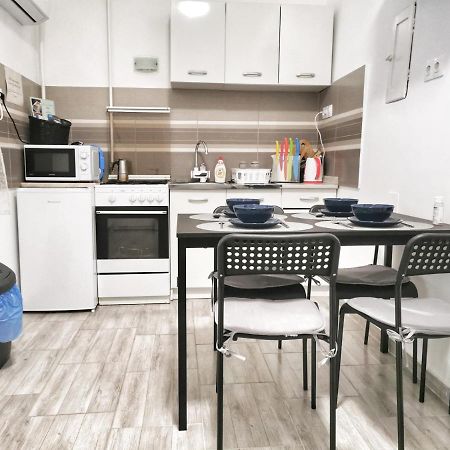 Á-B Apartman Gyula Kültér fotó
